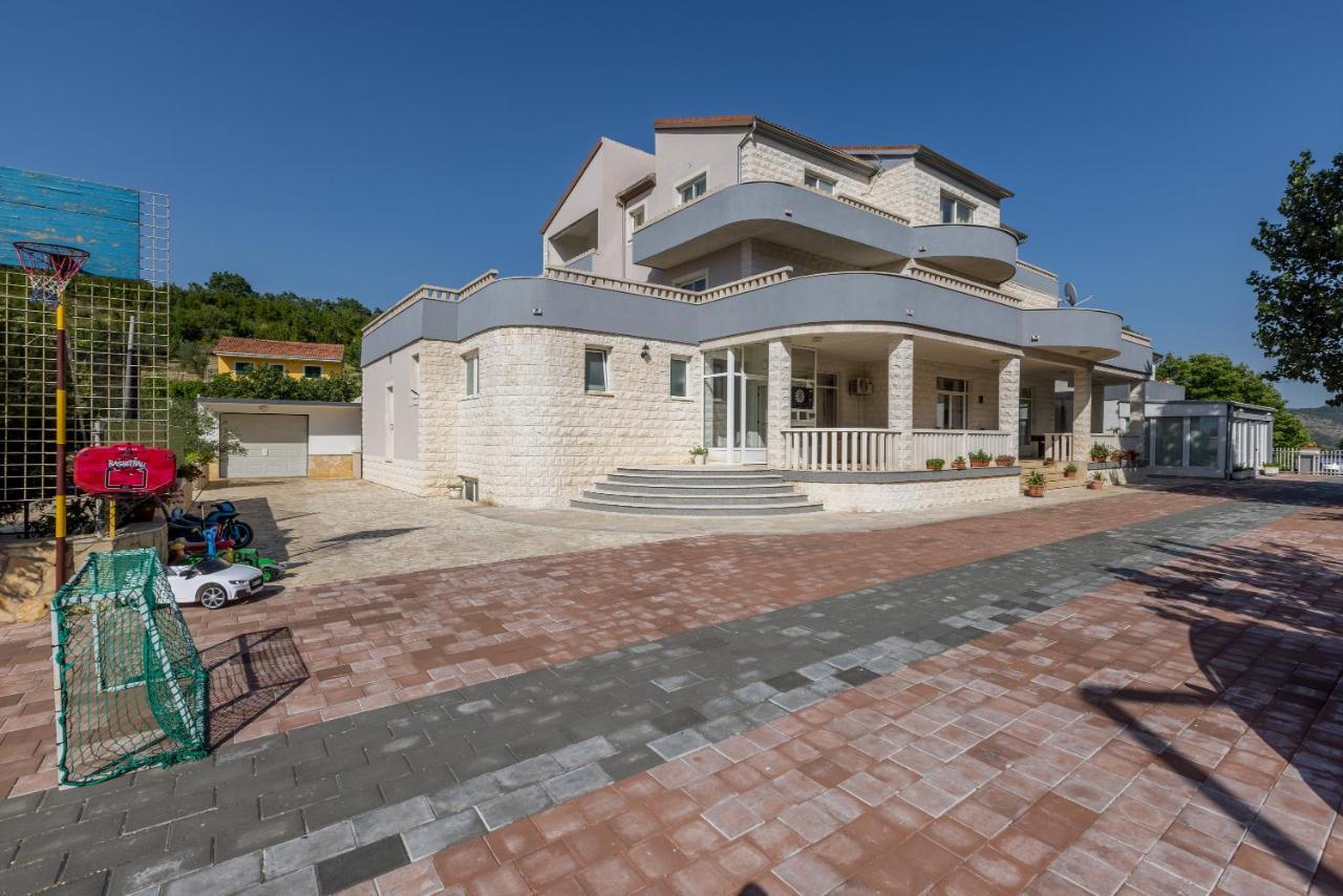 Apartments Ana Umljanovic Exterior foto